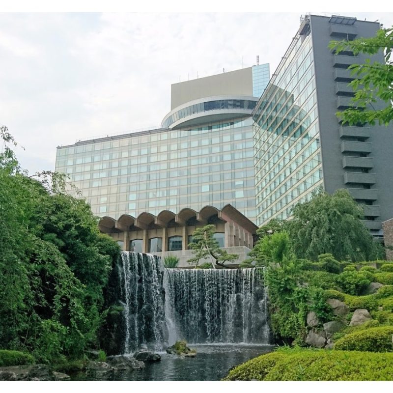 Ψάχνω έναν καταρράκτη, μήπως τον&nbsp;είδατε;